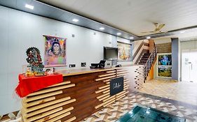 Hotel Glace Stay Near Igi Airport Delhi